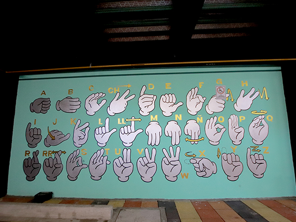mural-hablan-las-manos