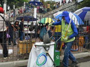 En Guayaquil, se ejecutarán labores de limpieza y recolección de residuos para evitar acumulación de basura en recintos electorales