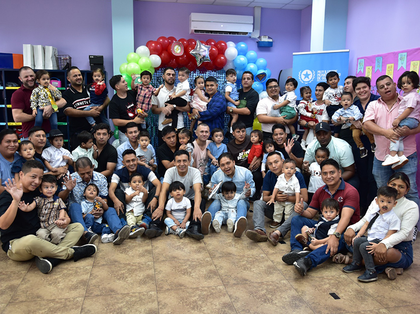 Centro Infantil Bahía celebró el Día del Padre con talento infantil y momentos emotivos