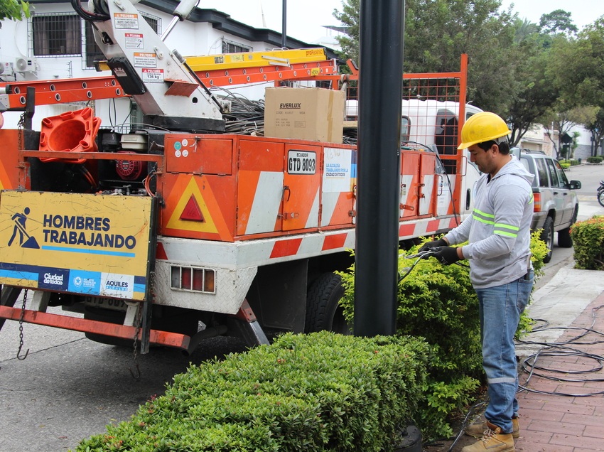 Inversión municipal impulsa obras y servicios que transforman la vida en Los Ceibos
