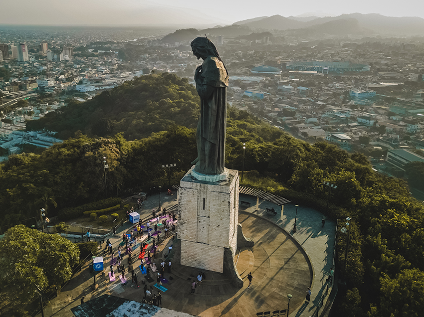 El Monumento al Corazón de Jesús de Guayaquil se ubica entre las estatuas de Cristo más altas del mundo